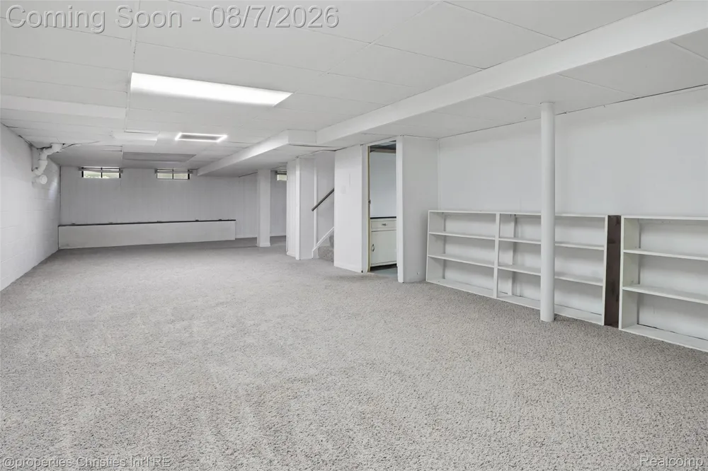 24711 Tudor Lane Franklin Village, MI 48025