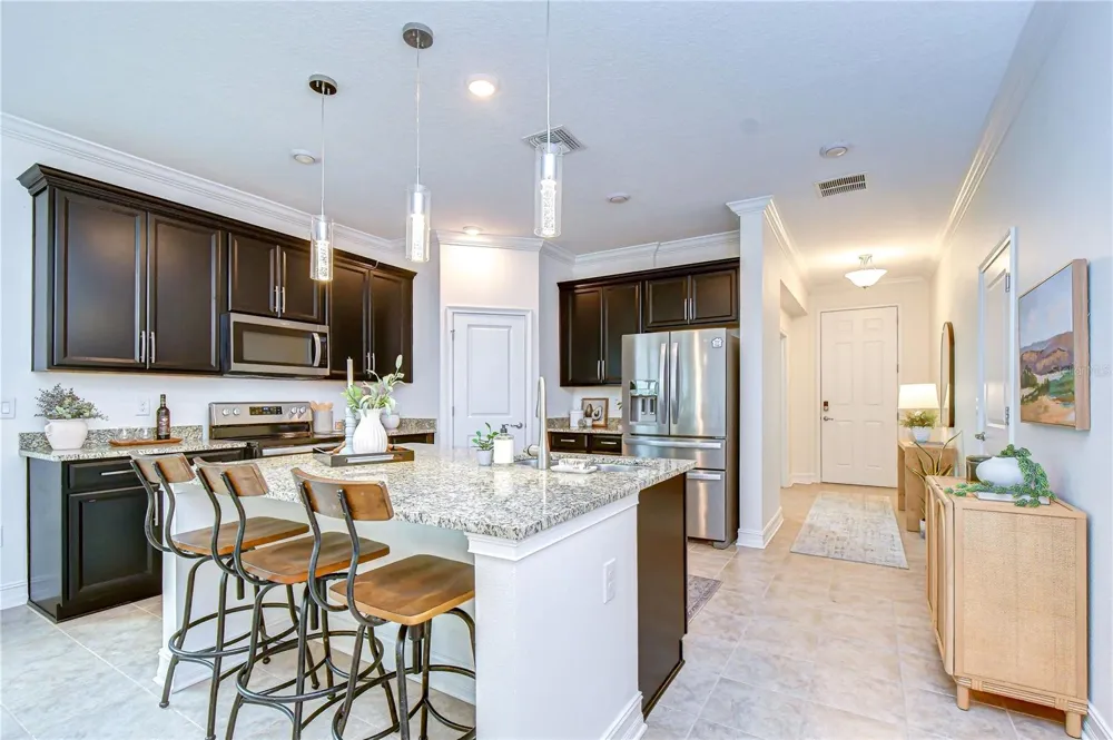 4749 ROLLING GREEN DRIVE Wesley Chapel, FL 33543
