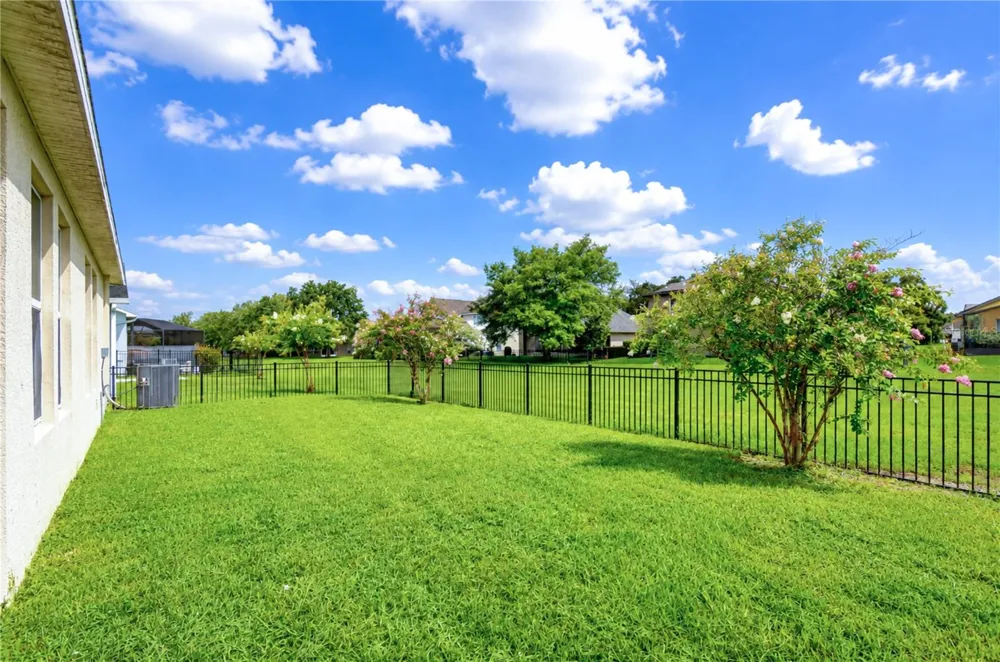 4749 ROLLING GREEN DRIVE Wesley Chapel, FL 33543