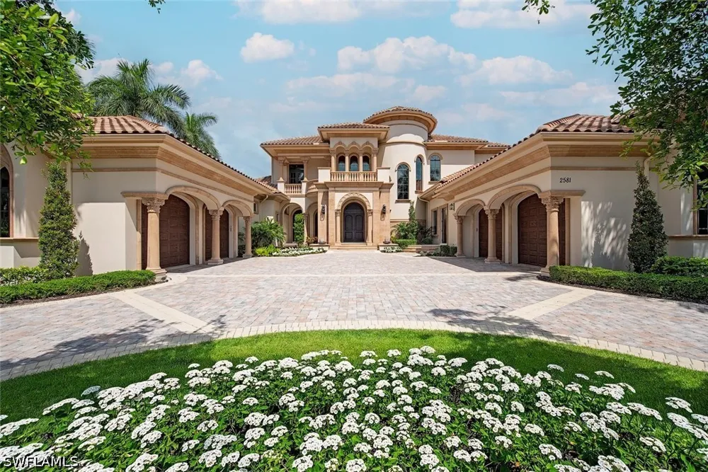 ESCADA DRIVE Naples, FL 34109