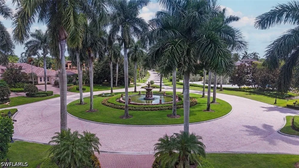 ESCADA DRIVE Naples, FL 34109