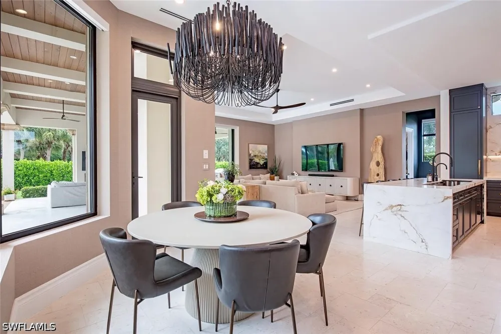 ESCADA DRIVE Naples, FL 34109