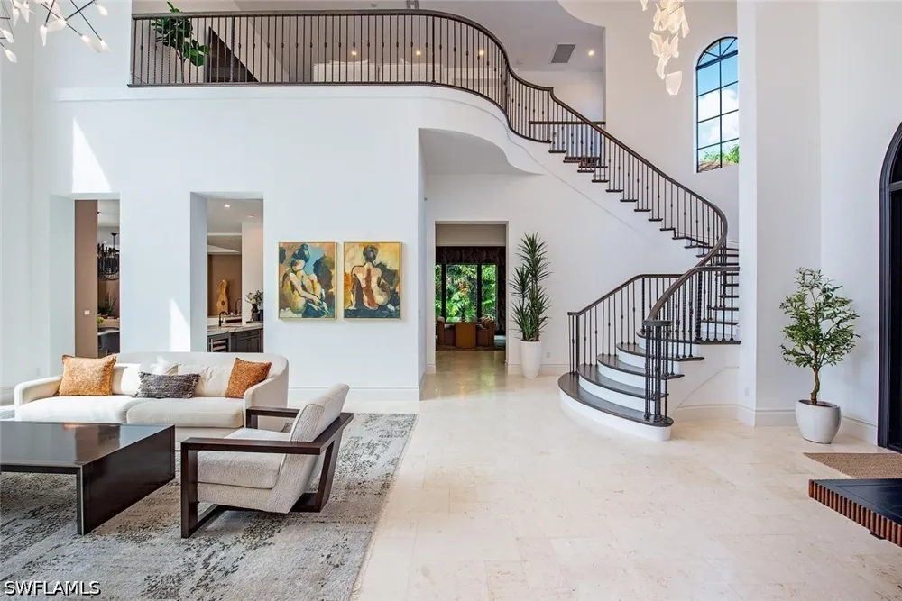 ESCADA DRIVE Naples, FL 34109