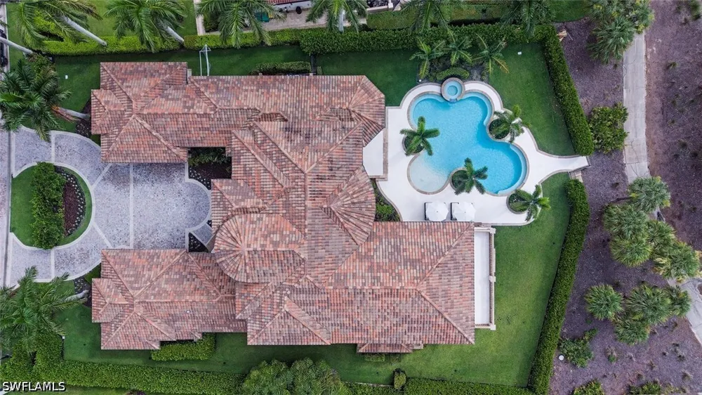 ESCADA DRIVE Naples, FL 34109