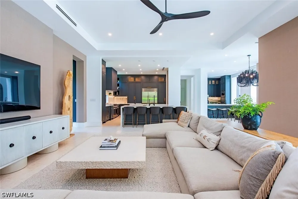 ESCADA DRIVE Naples, FL 34109