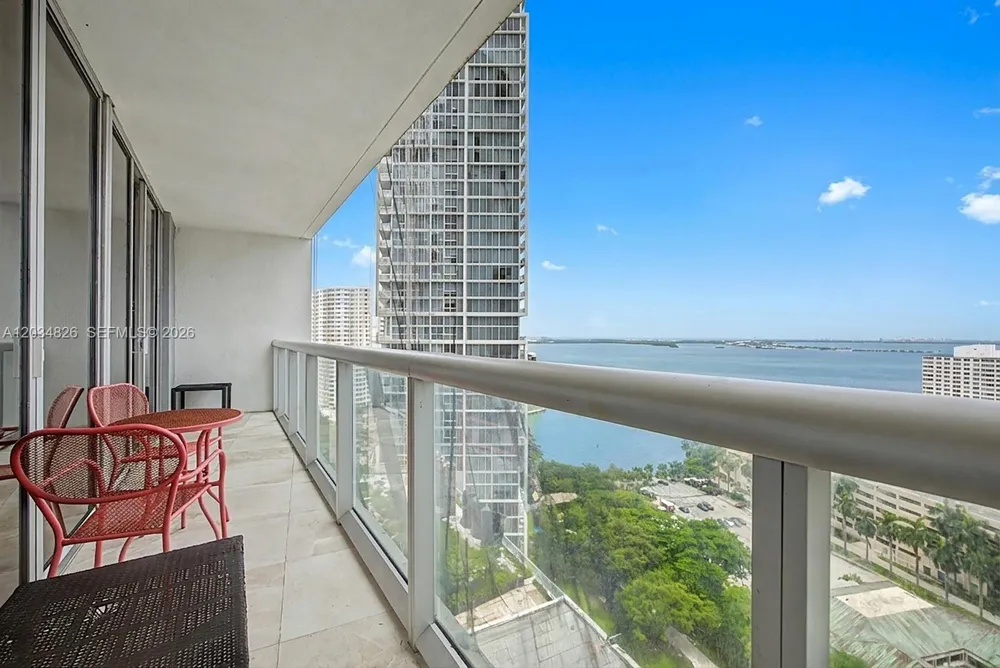 485 Brickell Ave #2209 Miami, FL 33131