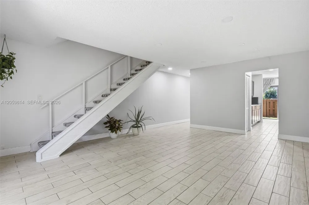 2950 NW 106th Ave #8 Sunrise, FL 33322