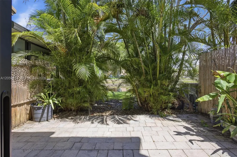 2950 NW 106th Ave #8 Sunrise, FL 33322