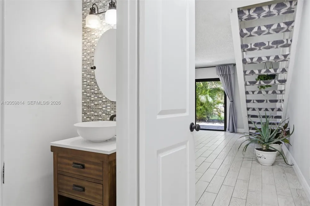 2950 NW 106th Ave #8 Sunrise, FL 33322