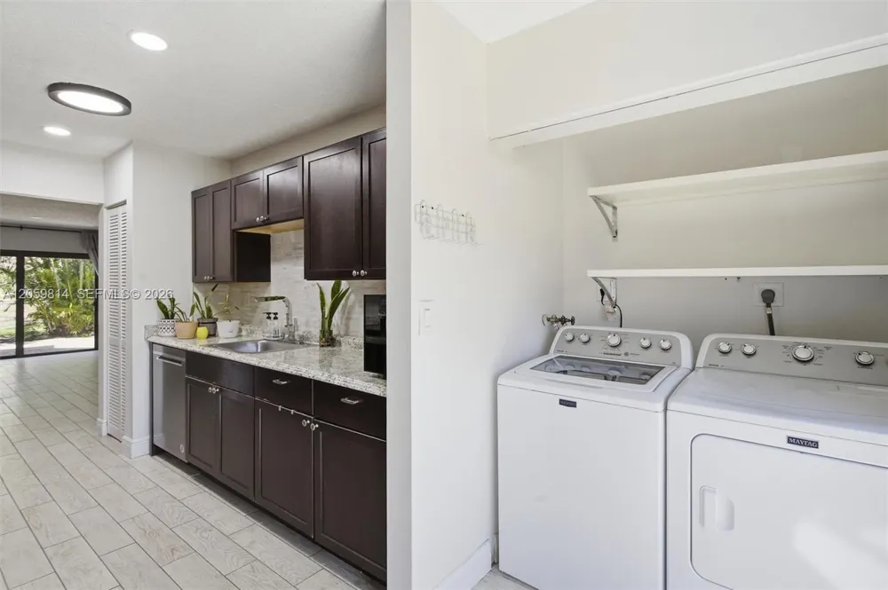 2950 NW 106th Ave #8 Sunrise, FL 33322