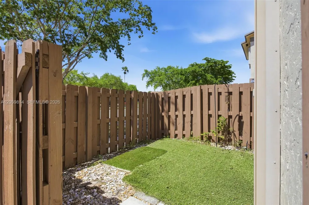 2950 NW 106th Ave #8 Sunrise, FL 33322