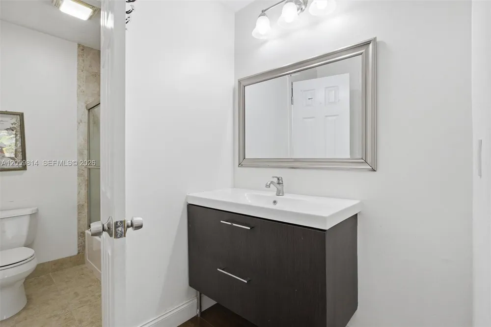 2950 NW 106th Ave #8 Sunrise, FL 33322