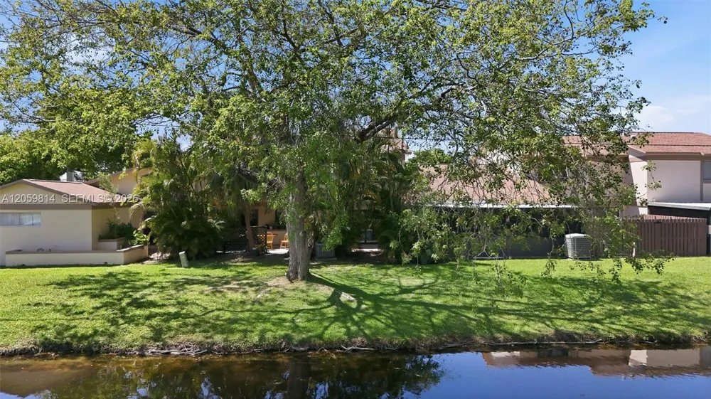 2950 NW 106th Ave #8 Sunrise, FL 33322