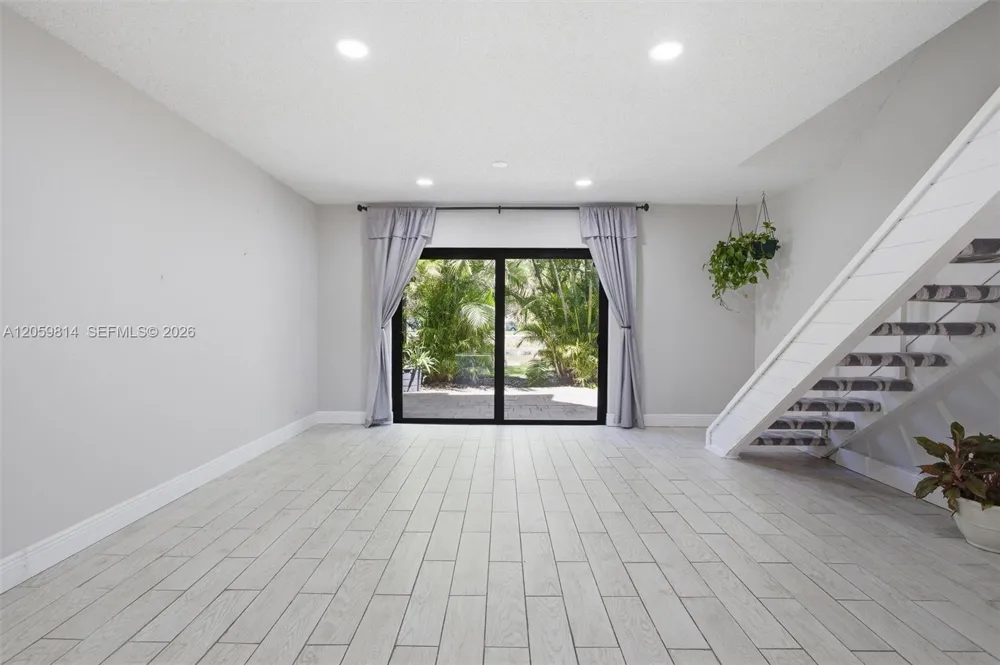 2950 NW 106th Ave #8 Sunrise, FL 33322
