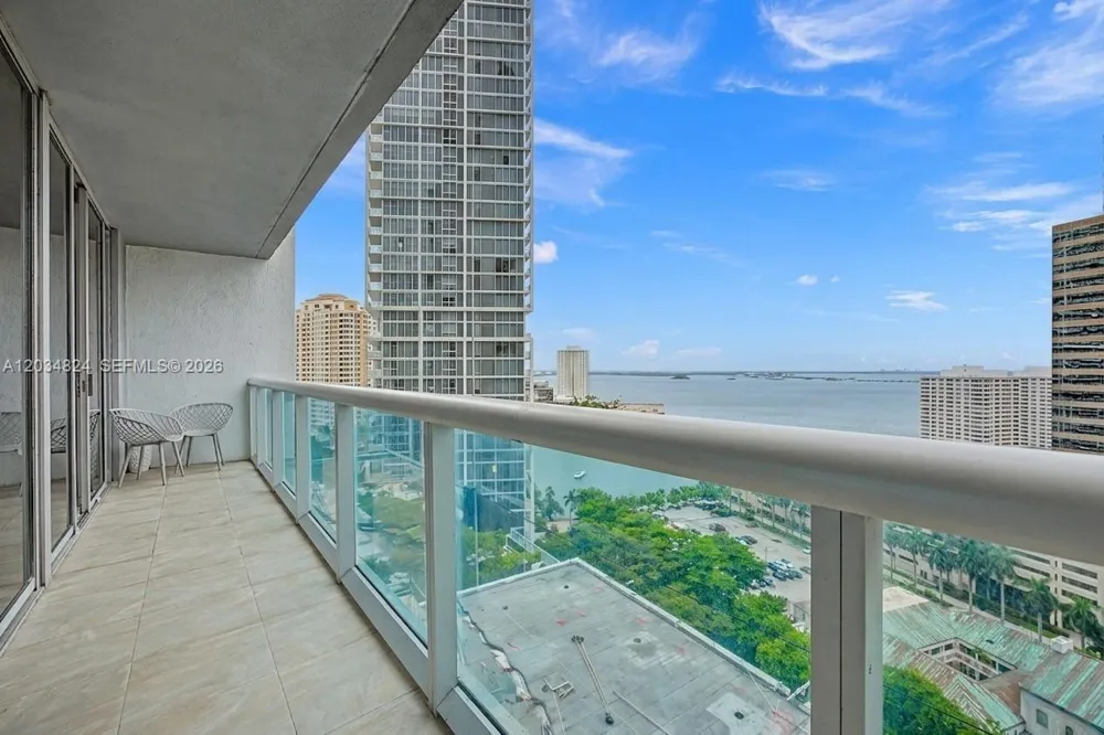 485 Brickell Ave #2009 Miami, FL 33131