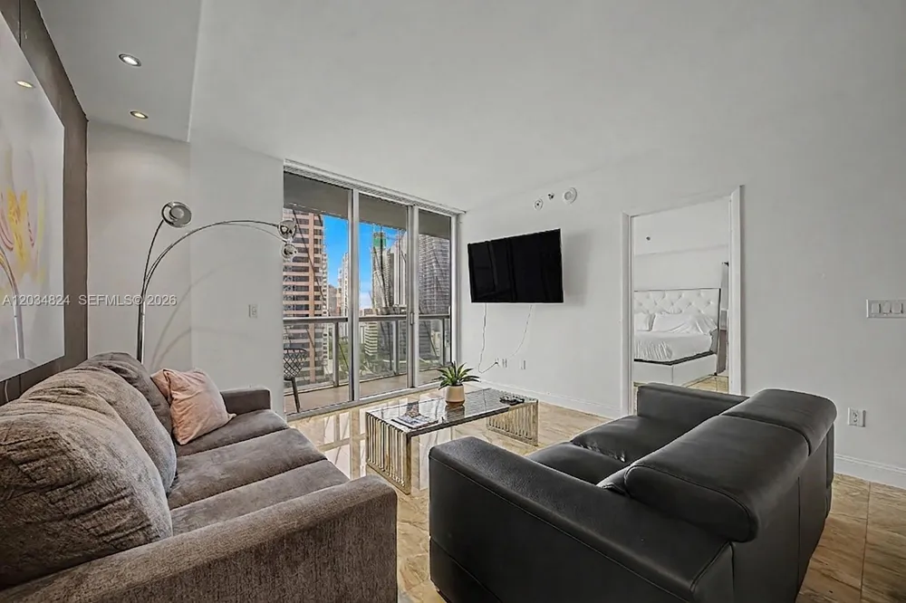 485 Brickell Ave #2009 Miami, FL 33131