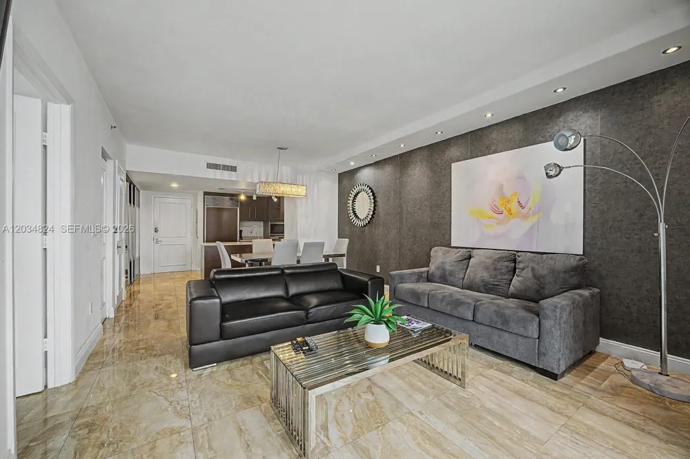 485 Brickell Ave #2009 Miami, FL 33131