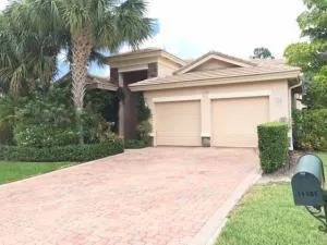 11181 Osprey Isles Boulevard