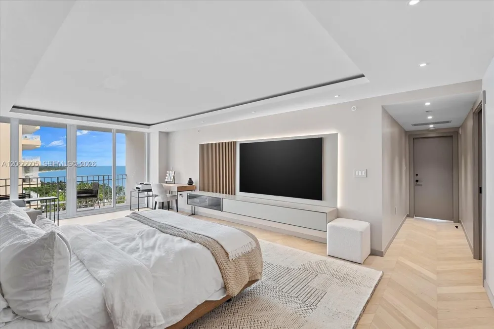 881 Ocean Dr #11H Key Biscayne, FL 33149