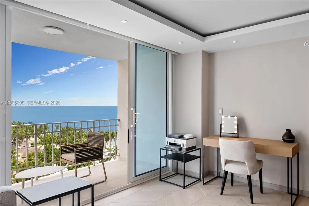 881 Ocean Dr #11H Key Biscayne, FL 33149