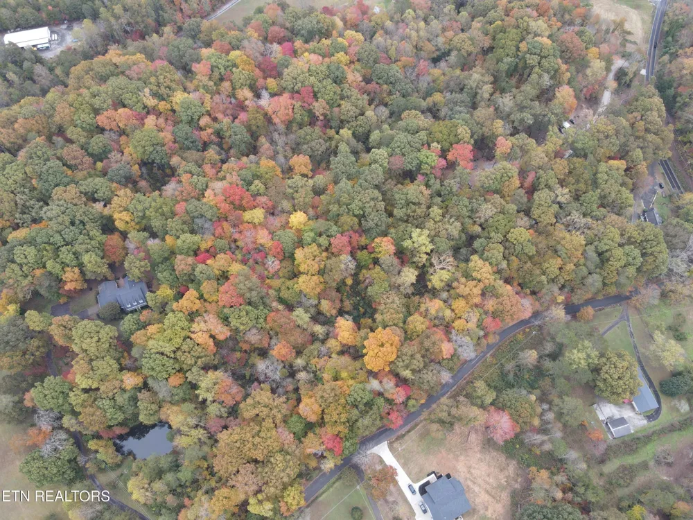 122 Pleasant View Loop Rd Clinton, TN 37716