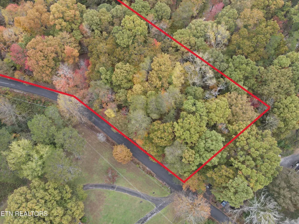 122 Pleasant View Loop Rd Clinton, TN 37716
