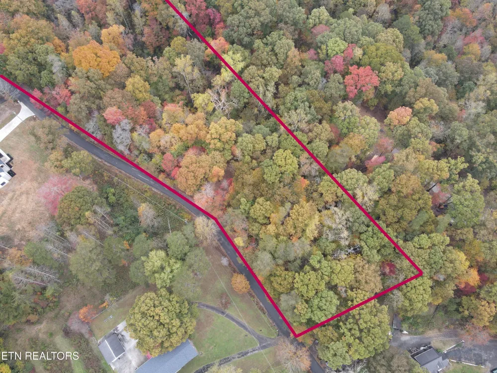122 Pleasant View Loop Rd Clinton, TN 37716
