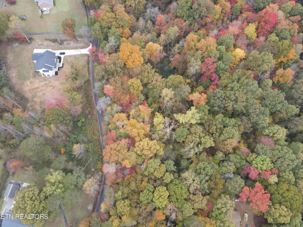 122 Pleasant View Loop Rd Clinton, TN 37716