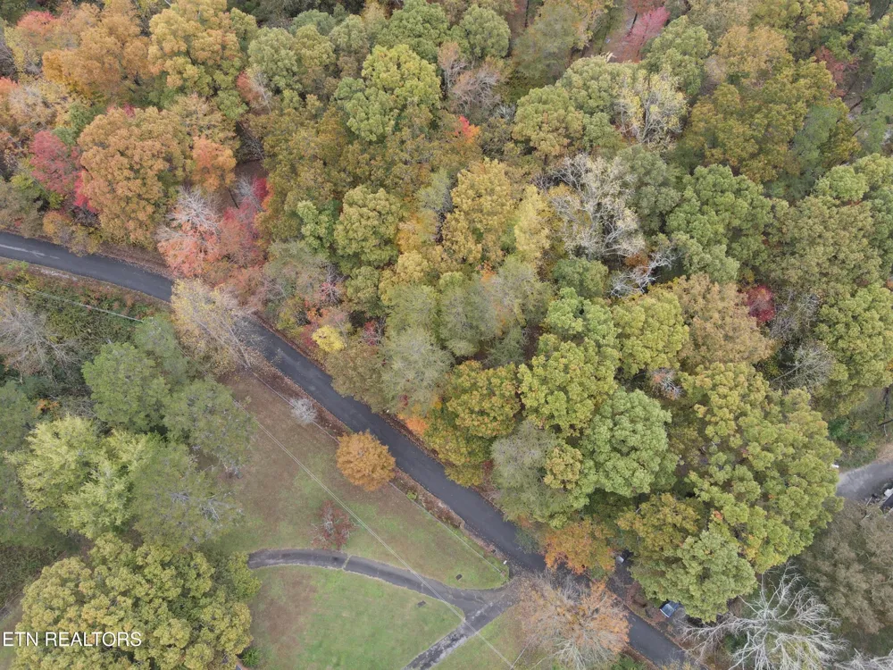 122 Pleasant View Loop Rd Clinton, TN 37716