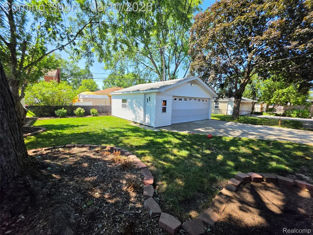 31159 Kelly Road Fraser City, MI 48026