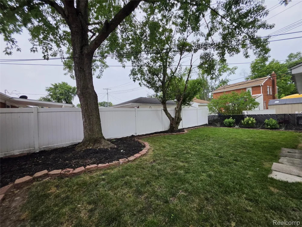 31159 Kelly Road Fraser City, MI 48026