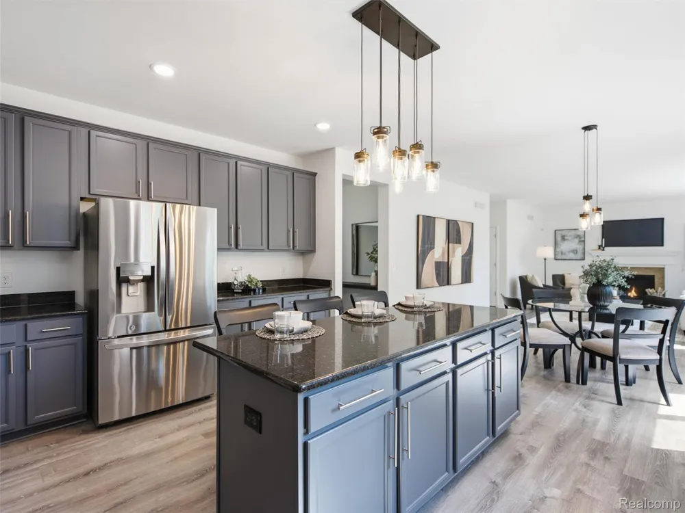 53283 Jaclyn Drive Shelby Charter Township, MI 48315