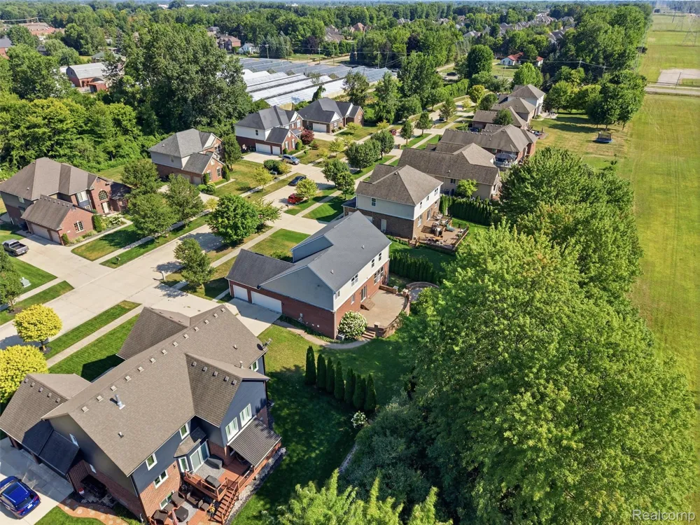 53283 Jaclyn Drive Shelby Charter Township, MI 48315