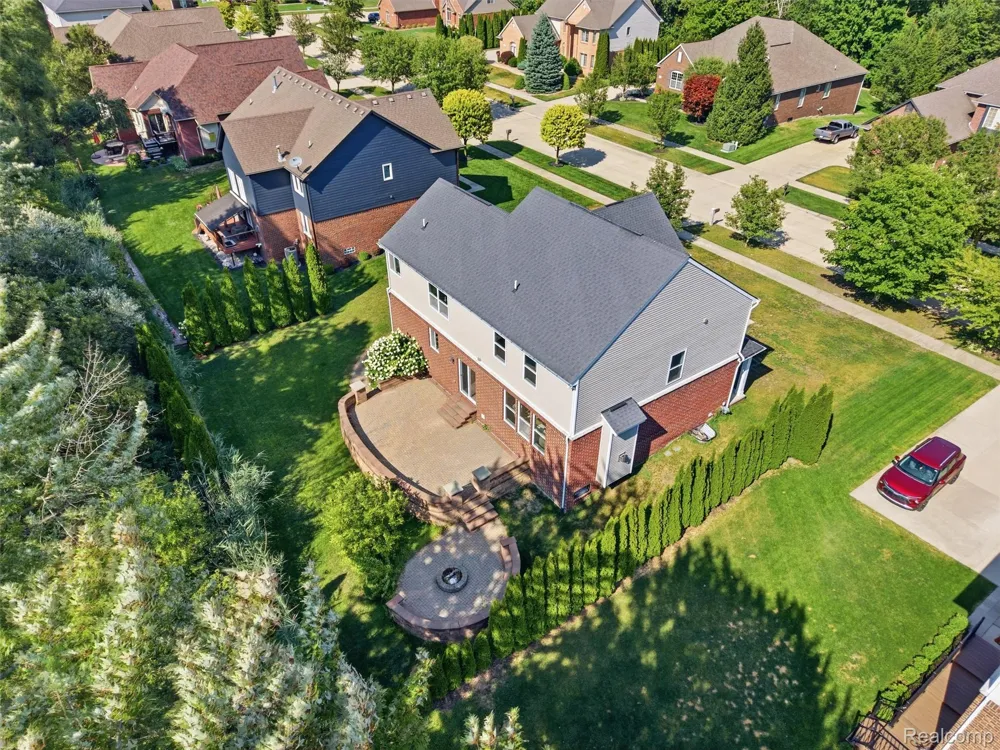 53283 Jaclyn Drive Shelby Charter Township, MI 48315
