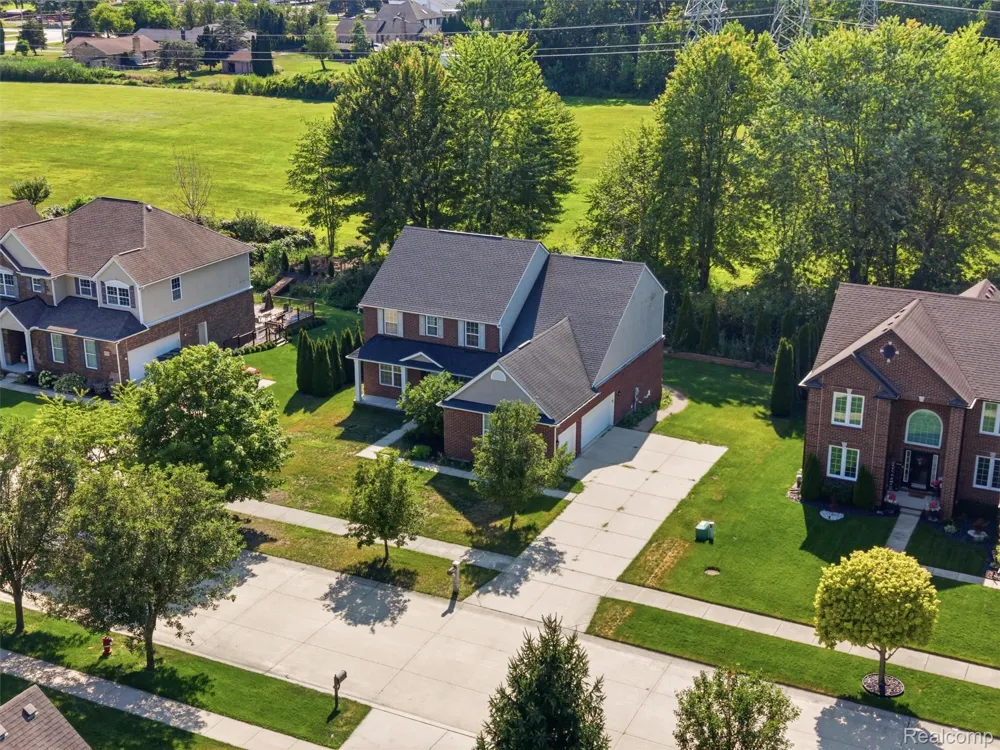 53283 Jaclyn Drive Shelby Charter Township, MI 48315