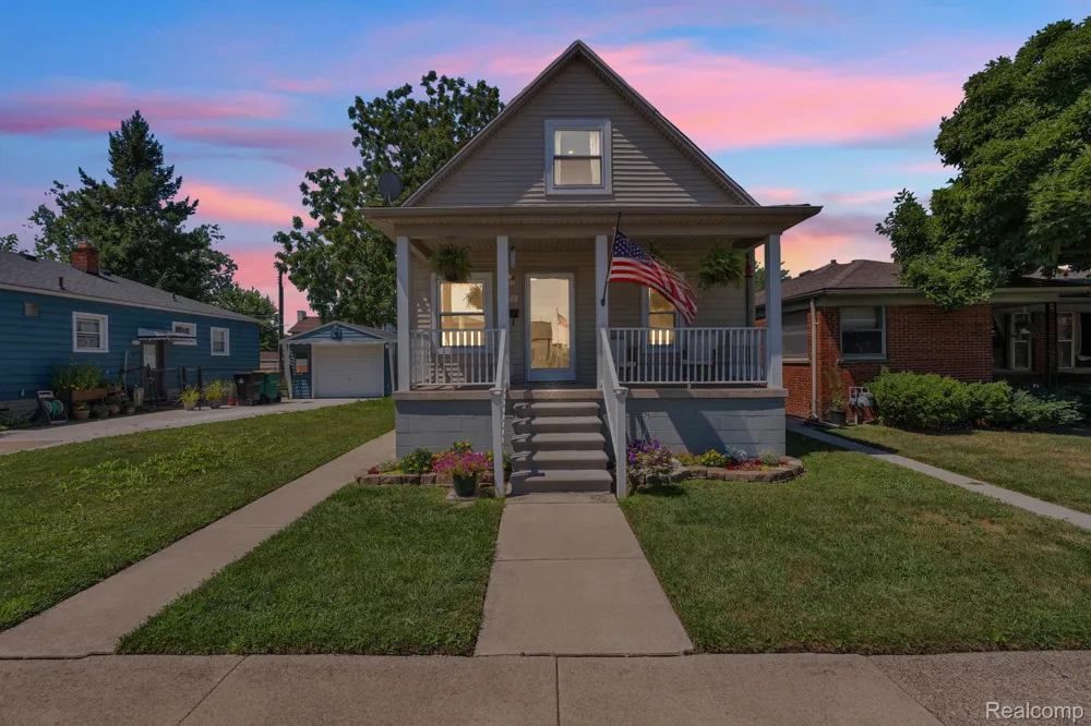 1270 Lincoln Street Wyandotte City, MI 48192
