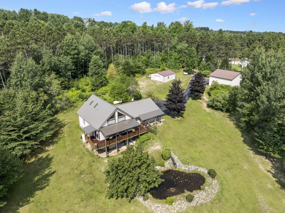 5312 Samels Road Whitewater Township, MI 49690