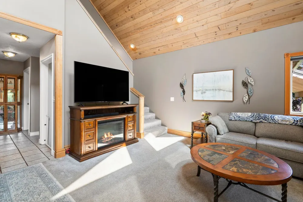 5312 Samels Road Whitewater Township, MI 49690