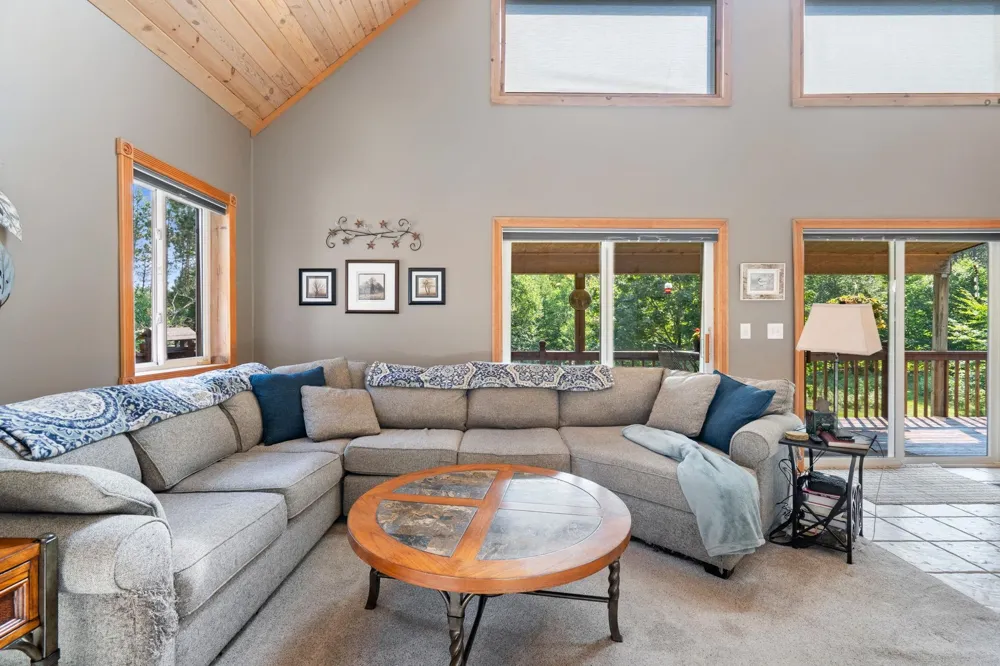 5312 Samels Road Whitewater Township, MI 49690