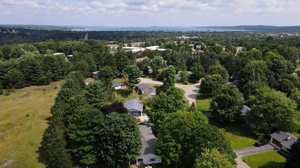 3873 Sandia Place Garfield Charter Township, MI 49684