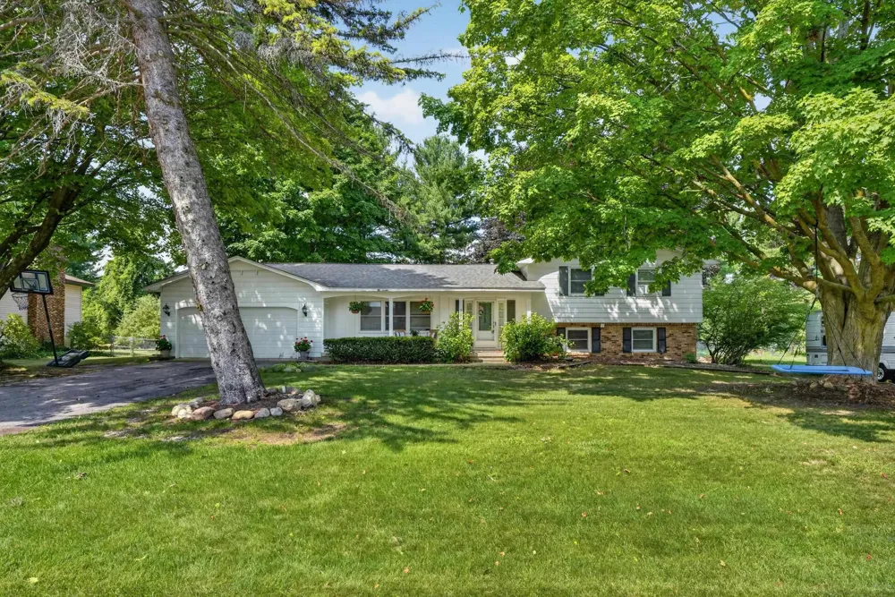 3873 Sandia Place Garfield Charter Township, MI 49684