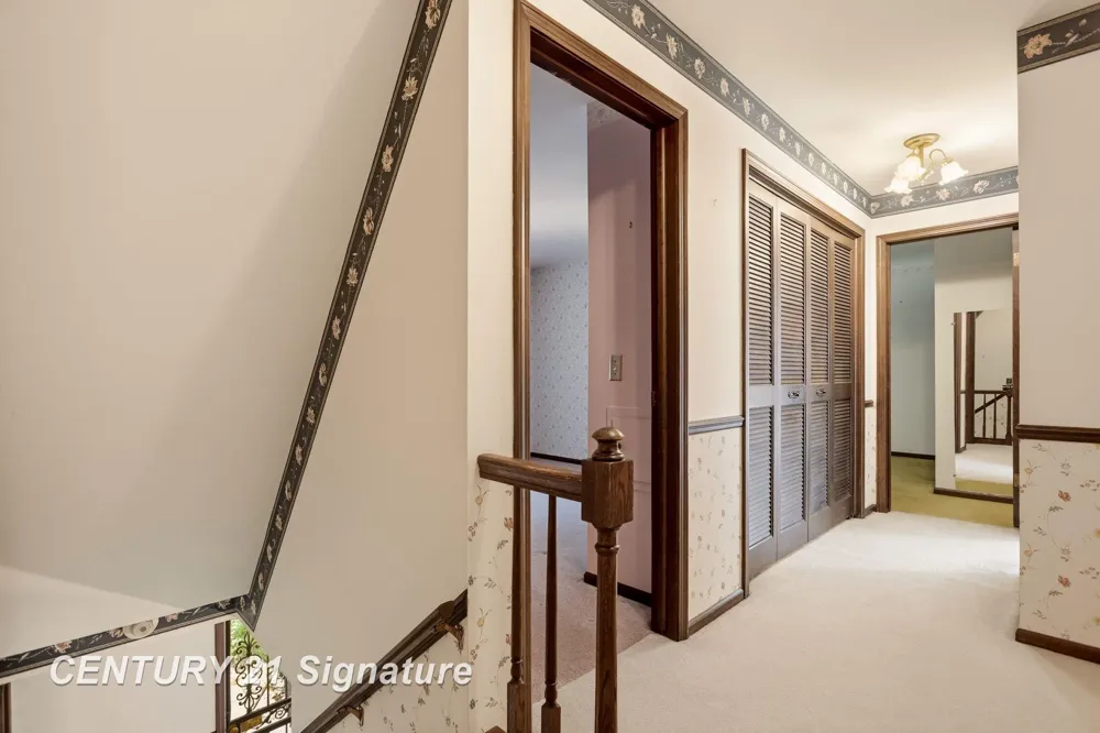 3198 Columbine Drive Saginaw Charter Township, MI 48603