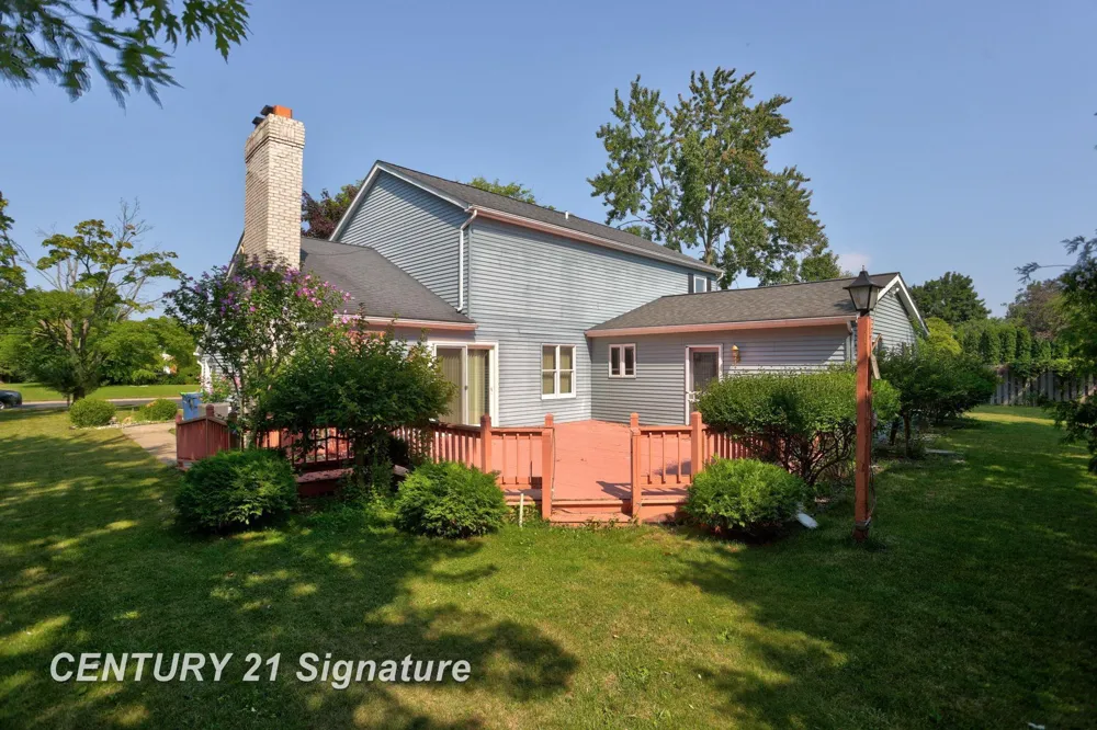 3198 Columbine Drive Saginaw Charter Township, MI 48603