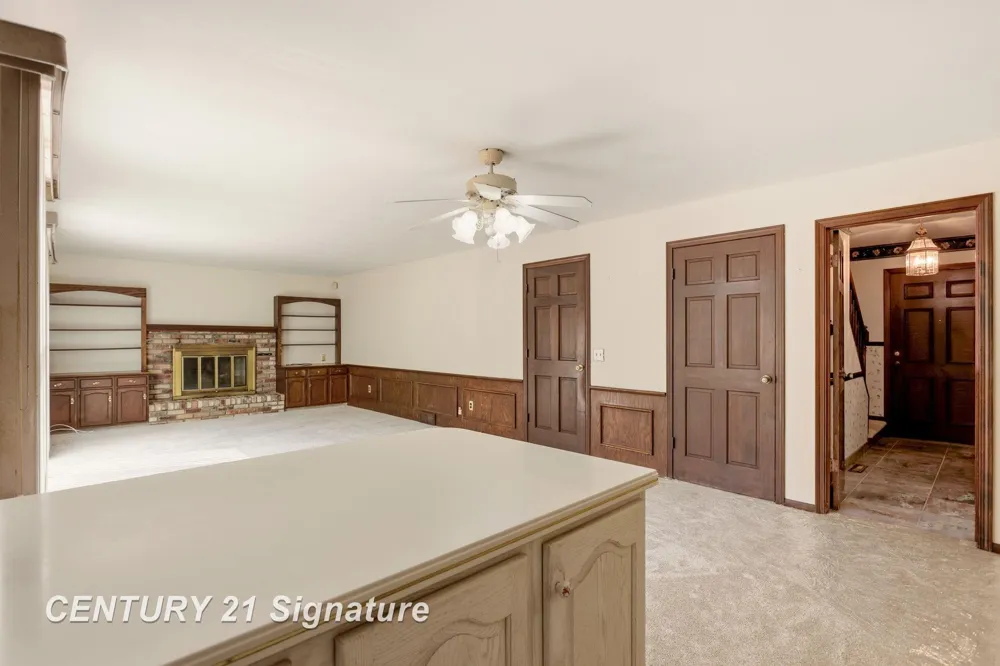 3198 Columbine Drive Saginaw Charter Township, MI 48603