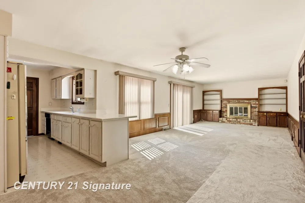 3198 Columbine Drive Saginaw Charter Township, MI 48603