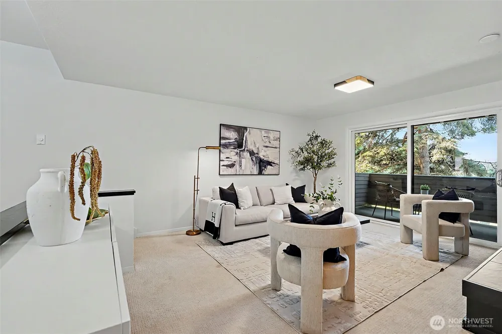 13605 NE 8th Street #203 Bellevue, WA 98005