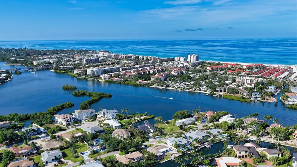 1516 RIDGEWOOD LANE Sarasota, FL 34231