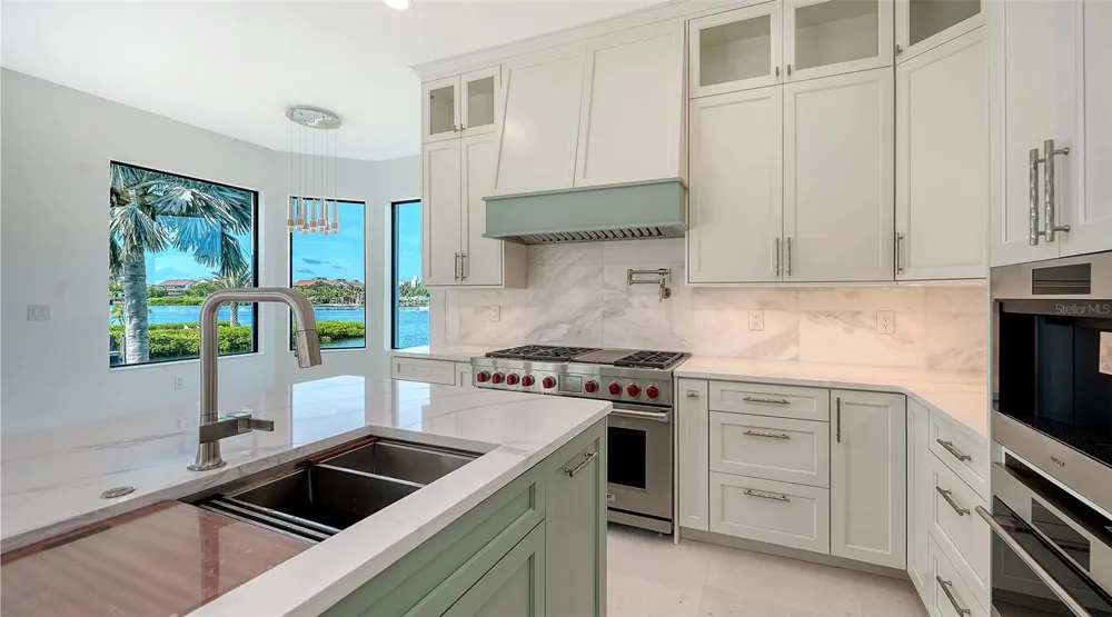 1516 RIDGEWOOD LANE Sarasota, FL 34231