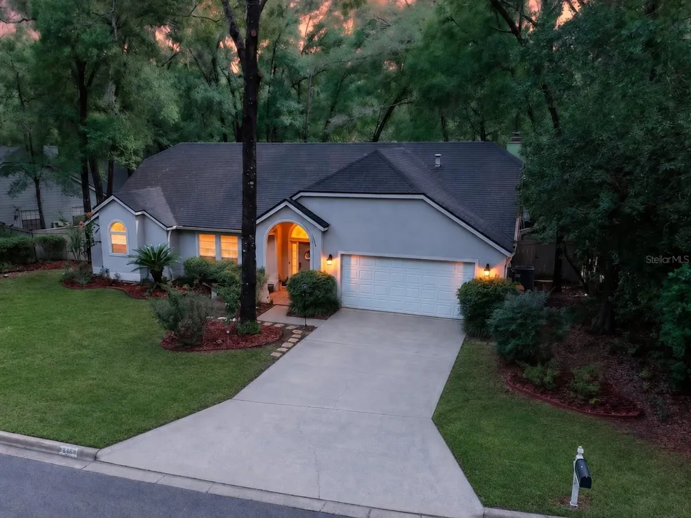 10427 SW 55TH PLACE Gainesville, FL 32608