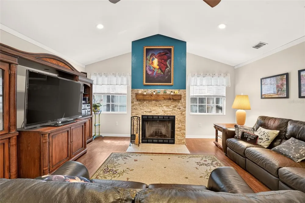 10427 SW 55TH PLACE Gainesville, FL 32608